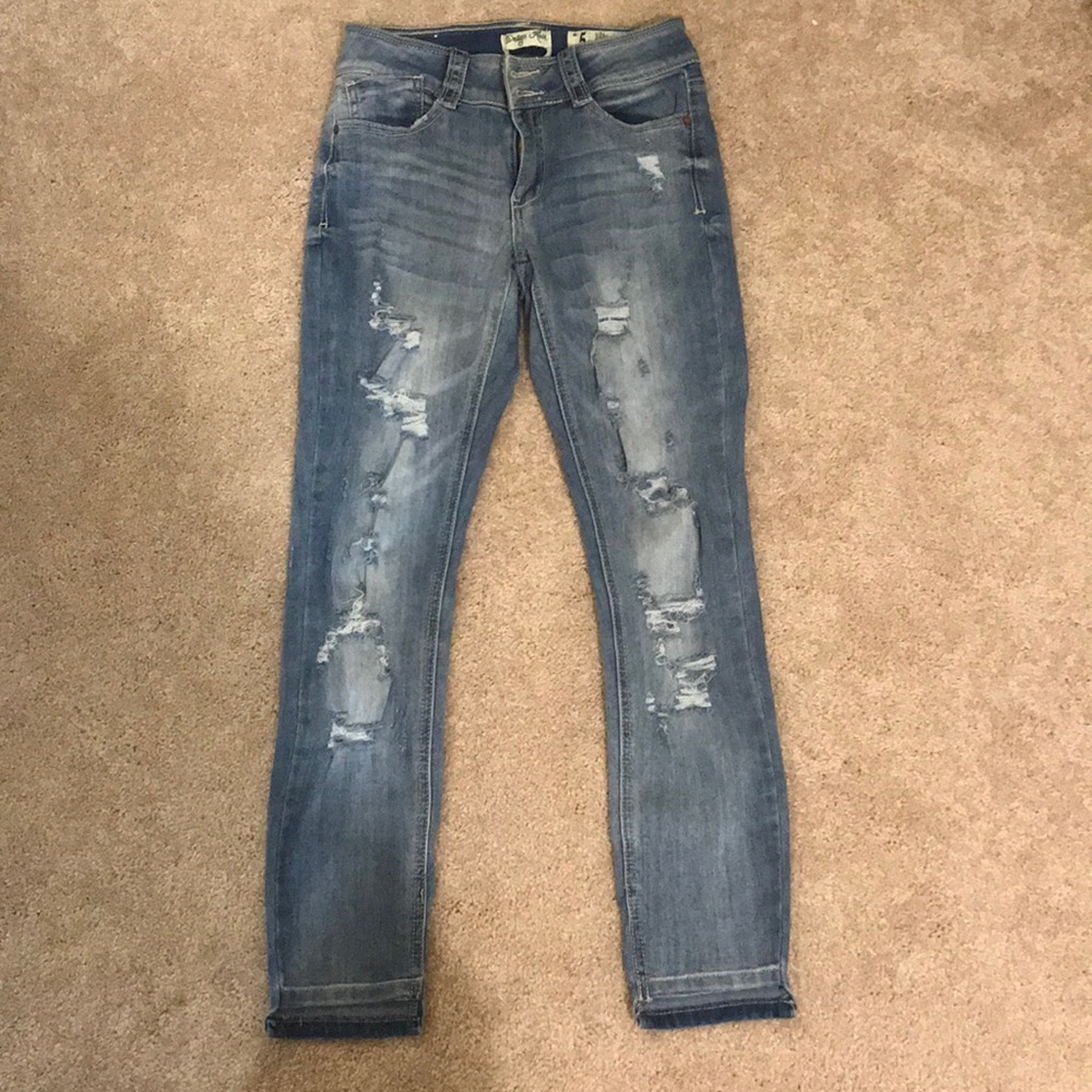 Ankle blue jeans